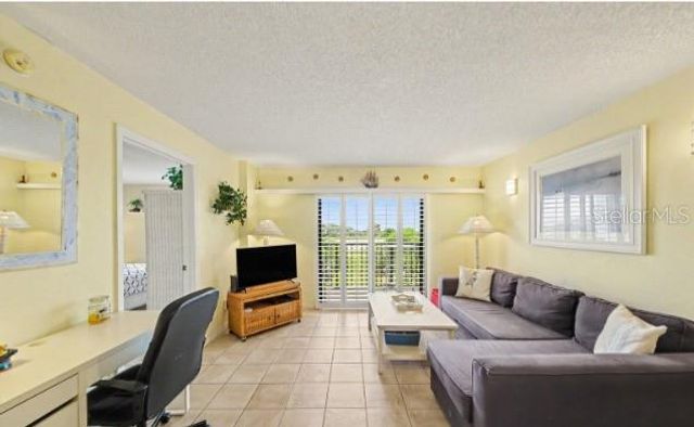 3180 OCEAN SHORE BOULEVARD 108, Ormond Beach, FL 32176
