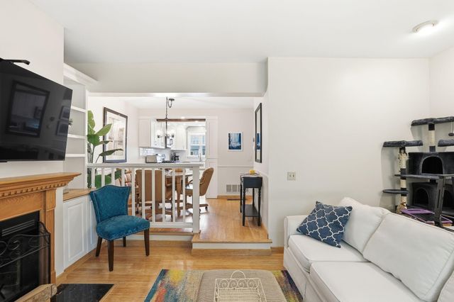 2743 Cranberry Highway APT 17B, Wareham, MA 02571