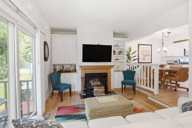 2743 Cranberry Highway APT 17B, Wareham, MA 02571
