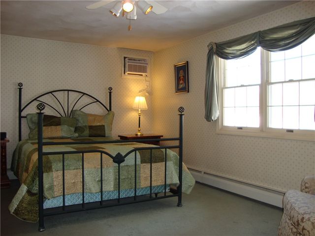 48 Arnold Court A, North Providence, RI 02904