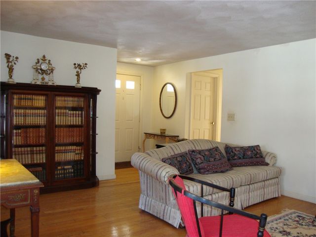 48 Arnold Court A, North Providence, RI 02904