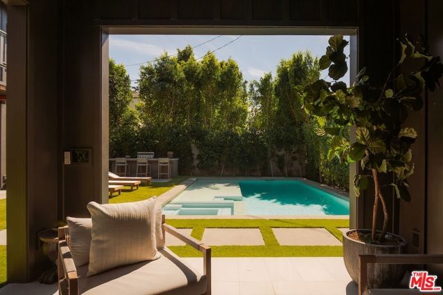4261 Denny Avenue, Toluca Lake (los Angeles), CA 91602