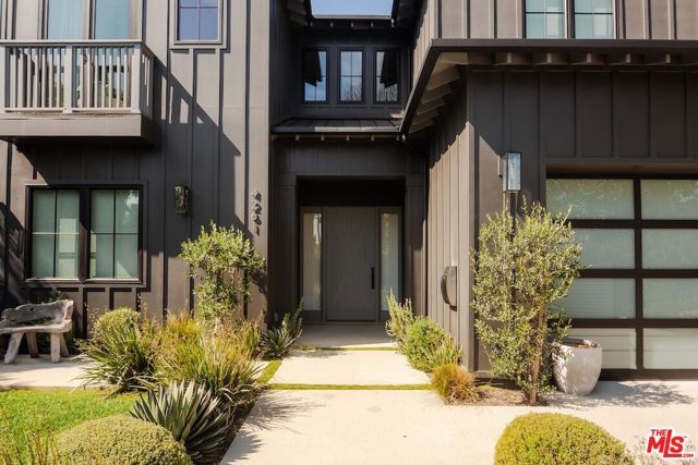 4261 Denny Avenue, Toluca Lake (los Angeles), CA 91602