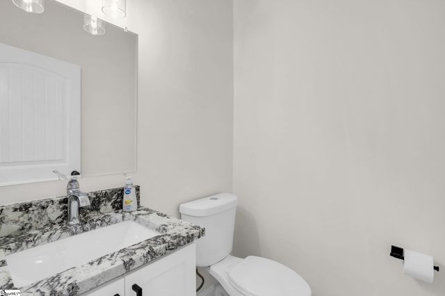 21 8th Street, Greenville, SC 29611