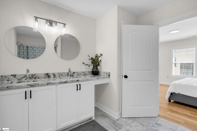 21 8th Street, Greenville, SC 29611