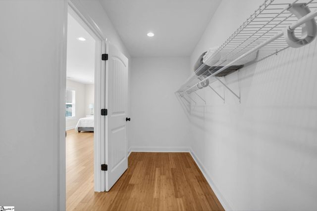 21 8th Street, Greenville, SC 29611