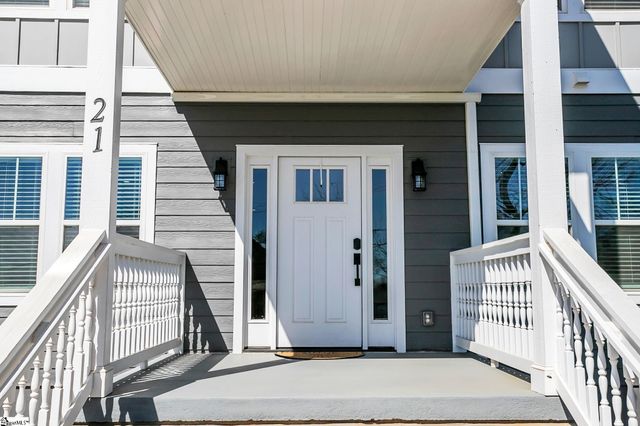 21 8th Street, Greenville, SC 29611