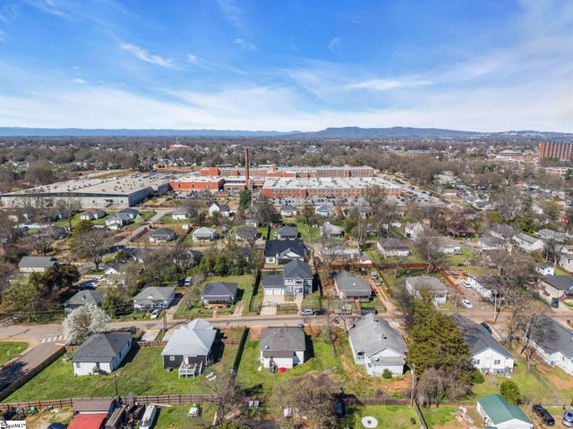 21 8th Street, Greenville, SC 29611