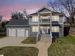 21 8th Street, Greenville, SC 29611