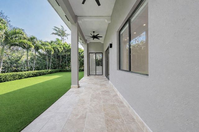 7733 SW 193rd St, Cutler Bay, FL 33157