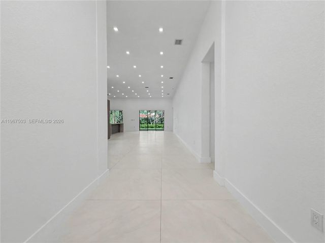 7733 SW 193rd St, Cutler Bay, FL 33157