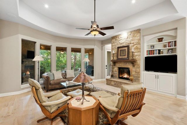 4020 Vail DV, Austin, TX 78738