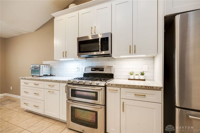 153 George Wythe Way, Beavercreek, OH 45434