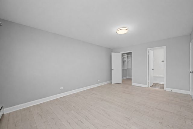 525 S Cleveland Avenue 104, Arlington Heights, IL 60005