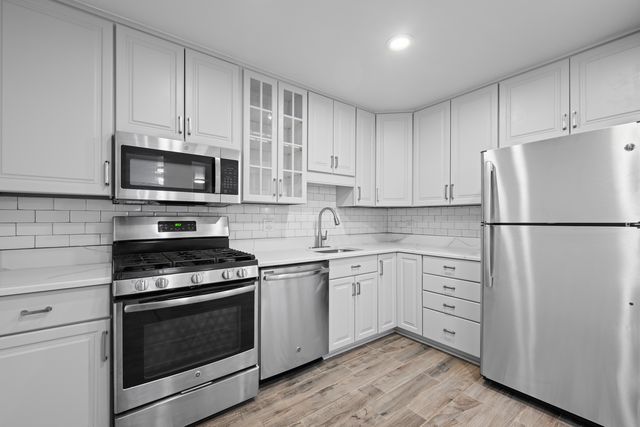 525 S Cleveland Avenue 104, Arlington Heights, IL 60005