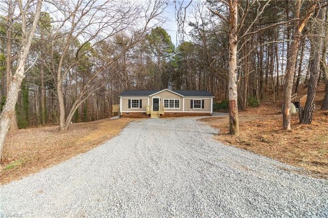 6451 Bowman Road, Walnut Cove, NC 27052
