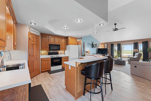 2514 SERENE COURT, De Pere, WI 54115
