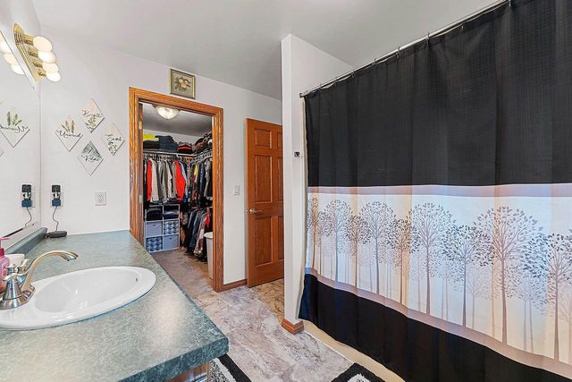2514 SERENE COURT, De Pere, WI 54115
