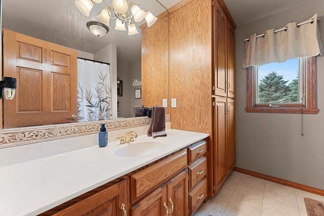 2514 SERENE COURT, De Pere, WI 54115