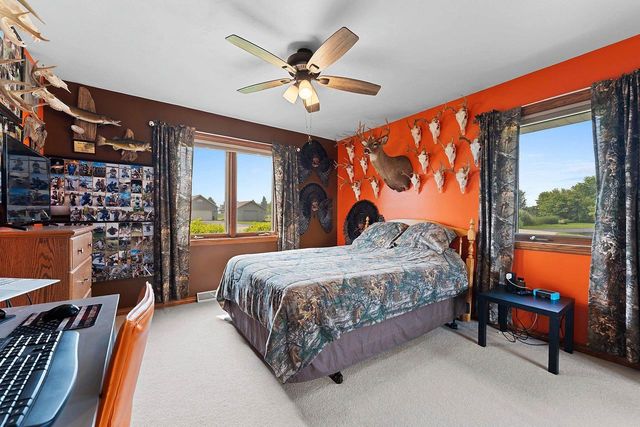 2514 SERENE COURT, De Pere, WI 54115