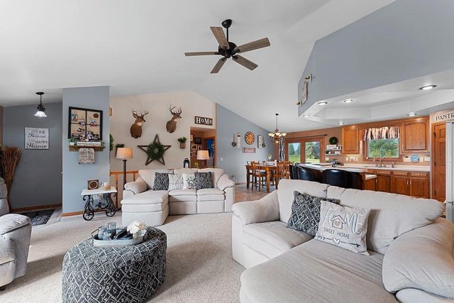 2514 SERENE COURT, De Pere, WI 54115