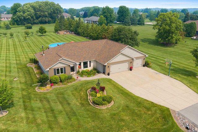 2514 SERENE COURT, De Pere, WI 54115