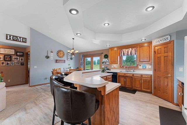 2514 SERENE COURT, De Pere, WI 54115