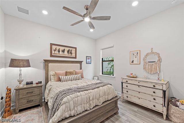 9607 Everglades DR, Naples, FL 34120