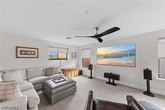 9607 Everglades DR, Naples, FL 34120