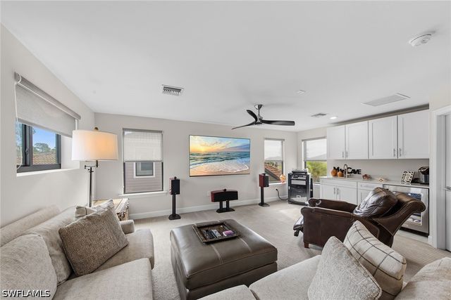 9607 Everglades DR, Naples, FL 34120