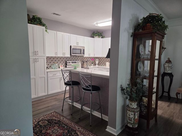 211 Edinburgh Court, Alpharetta, GA 30004