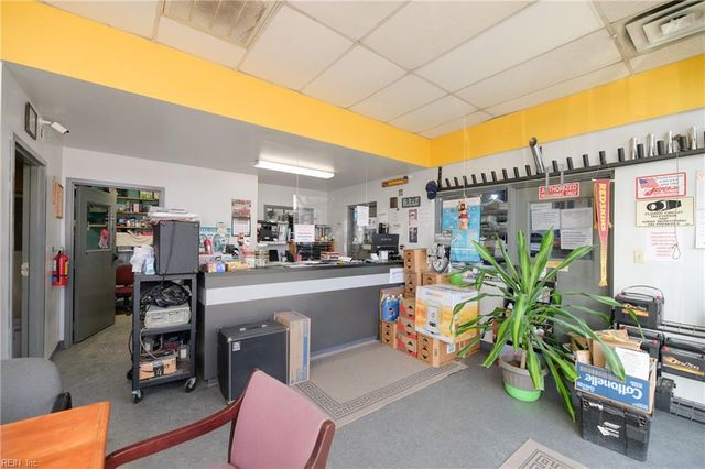 6219 George Washington Mem Hwy, Yorktown, VA 23692
