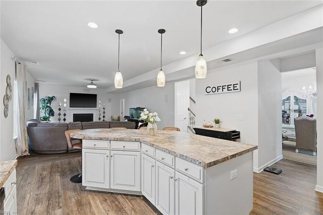 216 Mayberry CT, Newport News, VA 23601