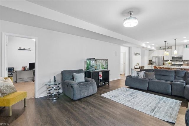 216 Mayberry CT, Newport News, VA 23601