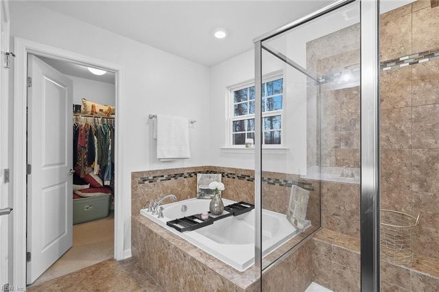 216 Mayberry CT, Newport News, VA 23601