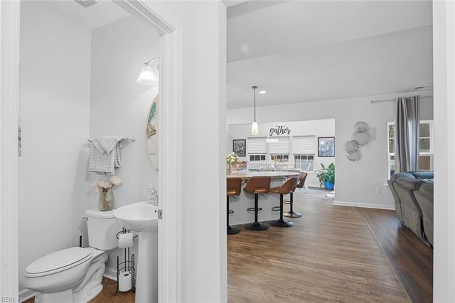 216 Mayberry CT, Newport News, VA 23601