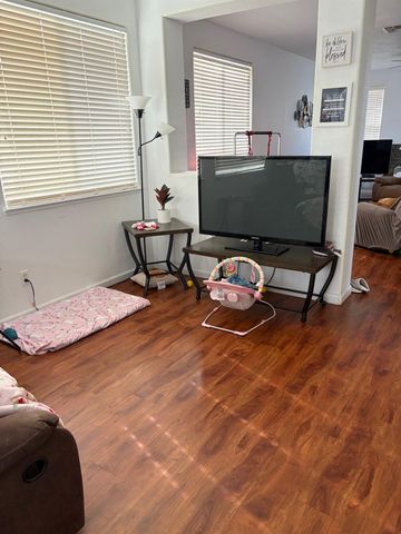 17 Outer Banks Pl, Sacramento, CA 95835