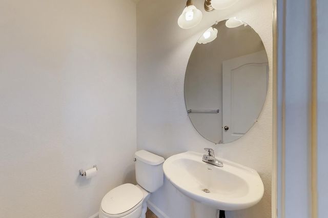 17 Outer Banks Pl, Sacramento, CA 95835