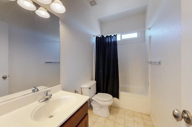 17 Outer Banks Pl, Sacramento, CA 95835