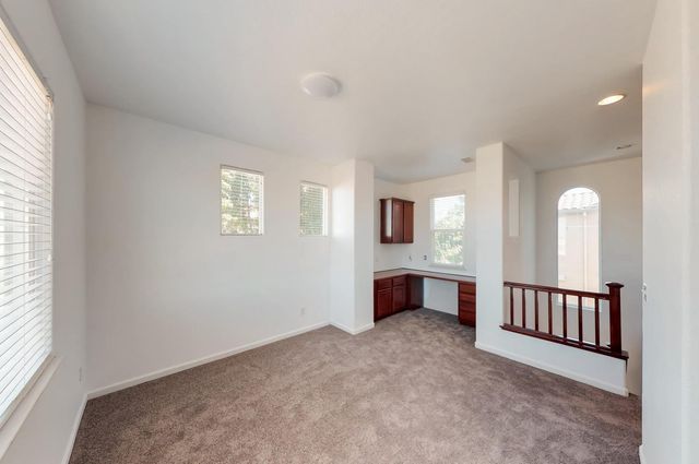 17 Outer Banks Pl, Sacramento, CA 95835