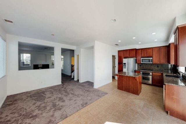 17 Outer Banks Pl, Sacramento, CA 95835