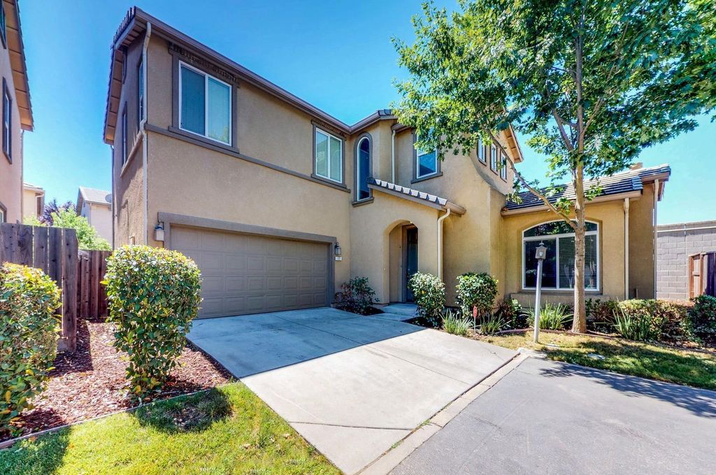 17 Outer Banks Pl, Sacramento, CA 95835