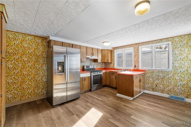 1271 Cleveland Drive, Cheektowaga, NY 14225