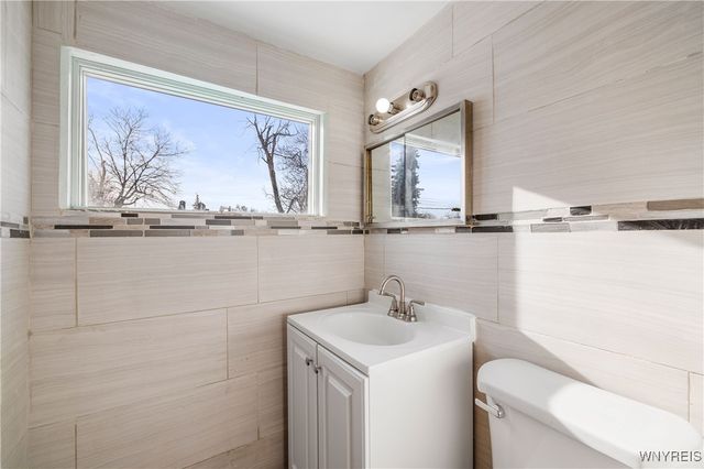 1271 Cleveland Drive, Cheektowaga, NY 14225