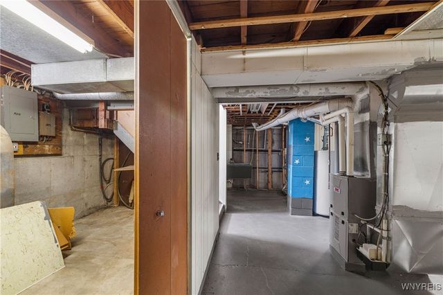 1271 Cleveland Drive, Cheektowaga, NY 14225