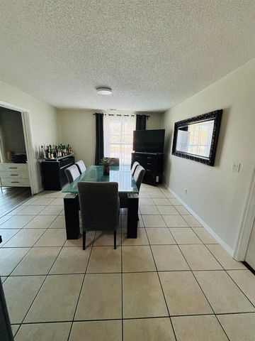 1464 HOWLAND BOULEVARD, Deltona, FL 32738