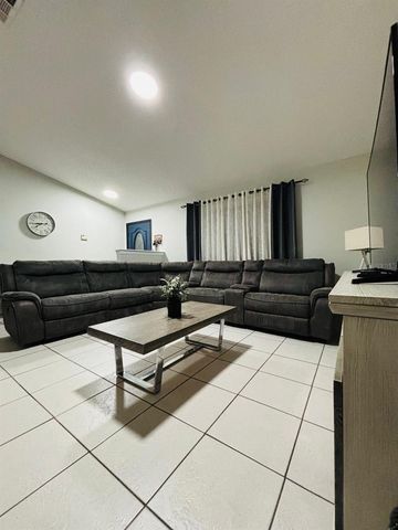 1464 HOWLAND BOULEVARD, Deltona, FL 32738