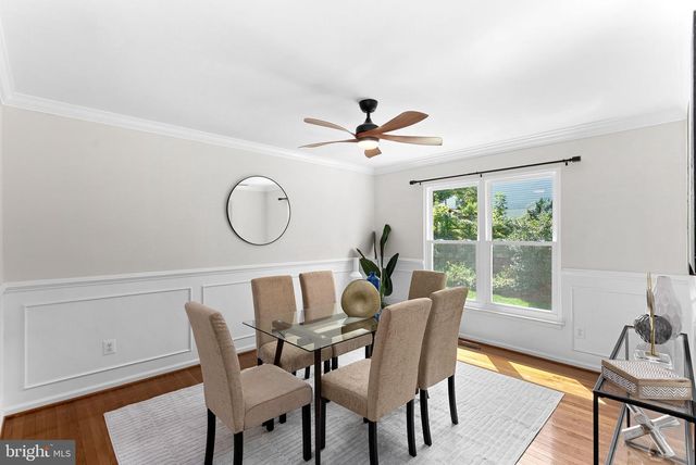 46415 HAMPSHIRE STATION DR, Sterling, VA 20165