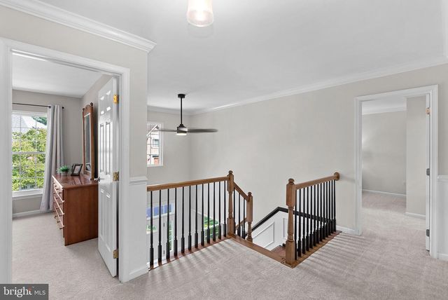 46415 HAMPSHIRE STATION DR, Sterling, VA 20165