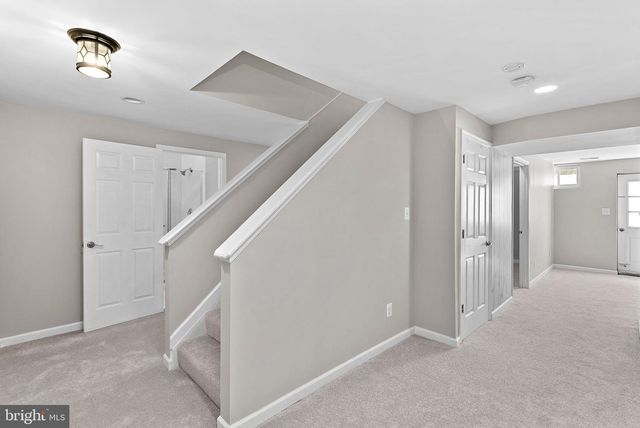 46415 HAMPSHIRE STATION DR, Sterling, VA 20165